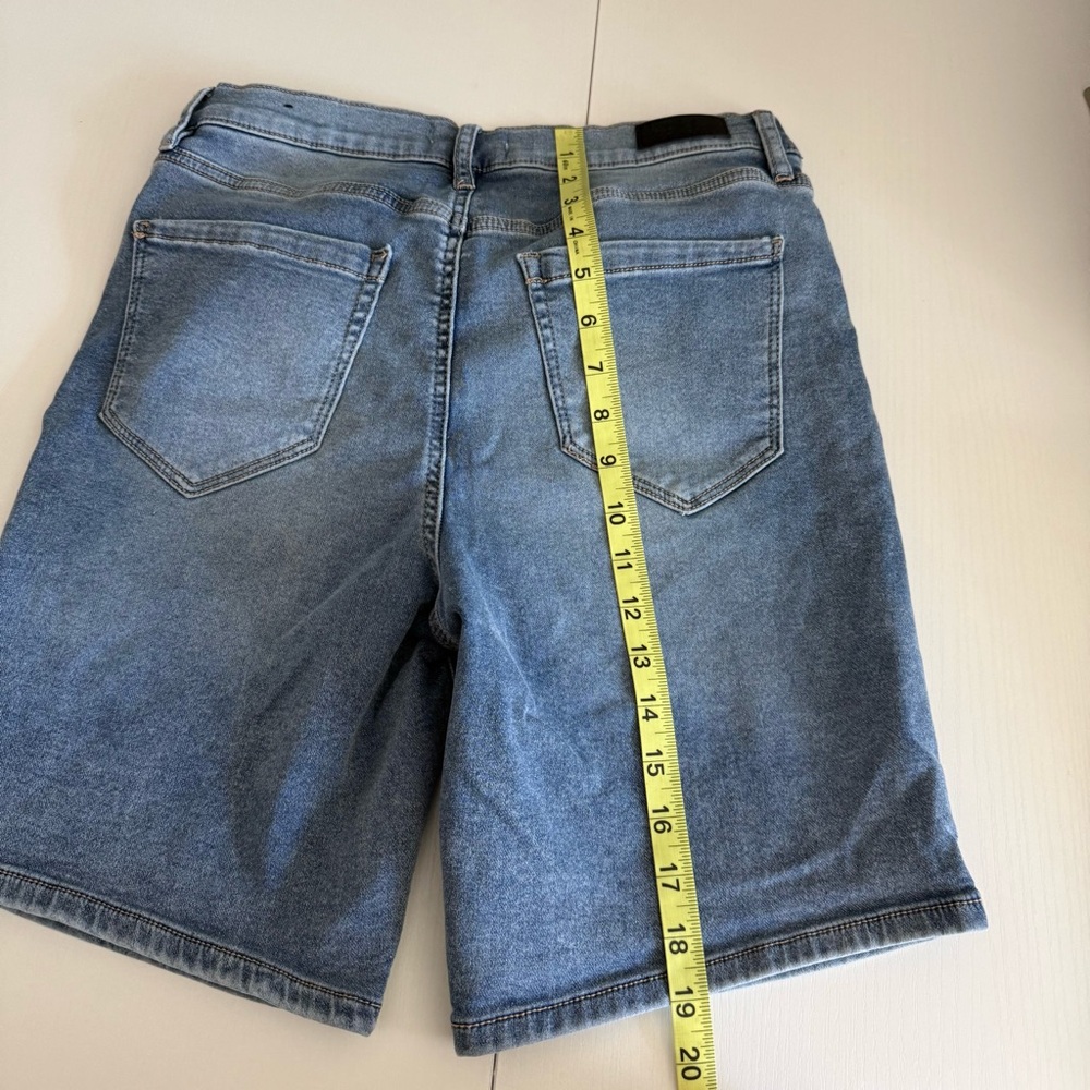 Nicole Miller Soho High Rise Denim Shorts - Picture 6 of 6
